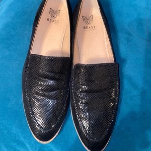 Beast Leather Flats with a Snake texture
